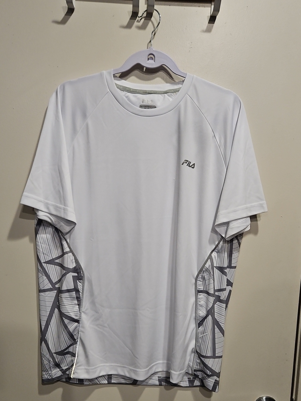 FILA Men’s White Short-Sleeve Shirt Large NWT